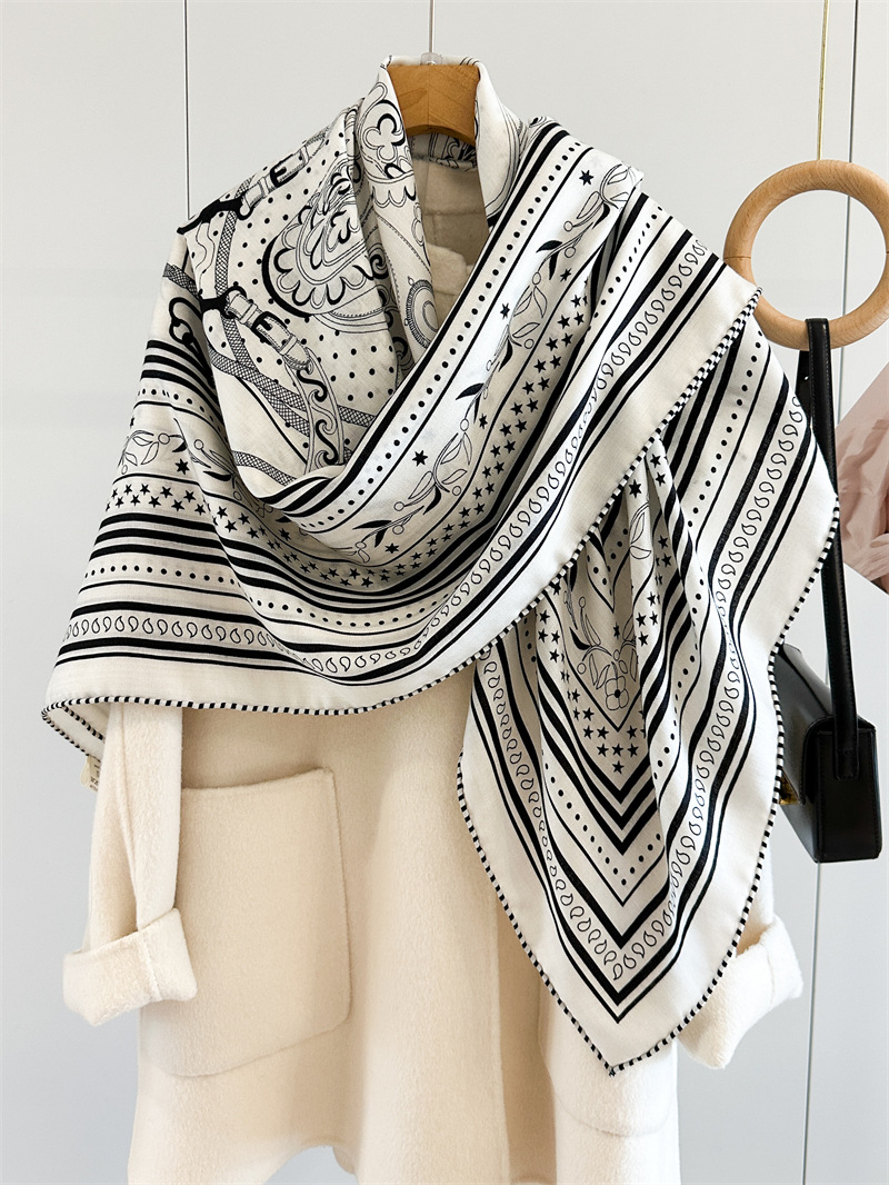 İpek Yün Karışımı Eşarp 135CM  - Winter Clothing Hong Kong incelemesi ve fiyatı